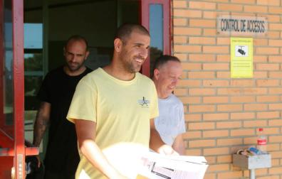 Carlos Aranda y Raúl Bravo abandonan la prisión de Zuera tras abonar la fianza
