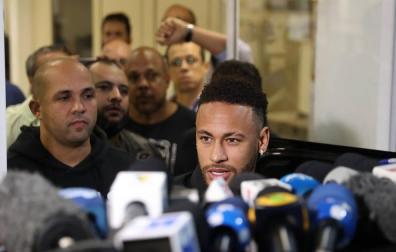 Neymar, a su llegada el pasado jueves a una comisaría de Río de Janeiro.
