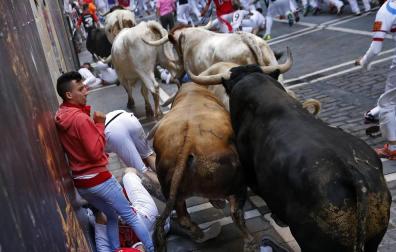 Fotos de Diario de Navarra de los mejores momentos de los encierros de San Fermín de 2018