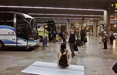 Imagen de la dársena principal de la estación de autobuses de Pamplona, inaugurada en noviembre de 2007.