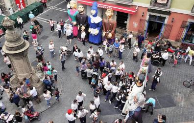 ​El Día de las Peñas preludia en Pamplona las fiestas