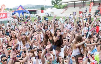 La música del Holika lleva a 9.000 personas a Cortes