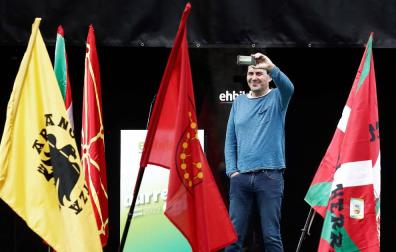 Otegi pide en Pamplona "un millón de votos para enfrentar a la derecha"