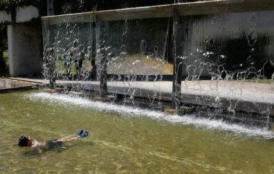 Navarra vivirá este domingo su último día de ola de calor tras superar ayer los 40 grados