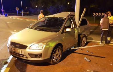 Herido un conductor que dio positivo en alcohol tras sufrir un accidente en la PA-30