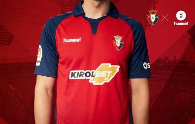Osasuna ha presentado su equipación para su regreso a Primera División.