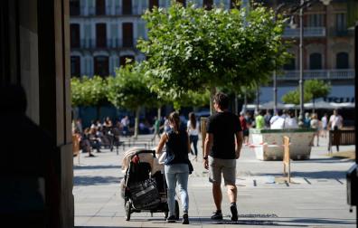 Retraso en el cobro de las prestaciones de maternidad y paternidad en Navarra