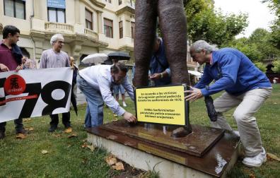 Denuncian y piden sanciones por sustraer la placa del monumento Gogoan
