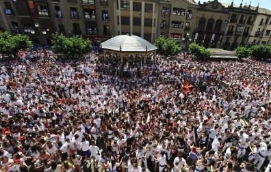 Detenido un joven de 25 años tras una pelea multitudinaria en fiestas de Tafalla