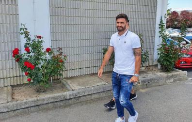 Raúl Navas: "Me atrae la manera de ver el fútbol que tiene Jagoba"