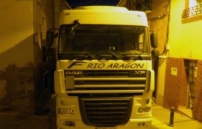 El GPS le juega una mala pasada a un camionero y queda atrapado en Ablitas