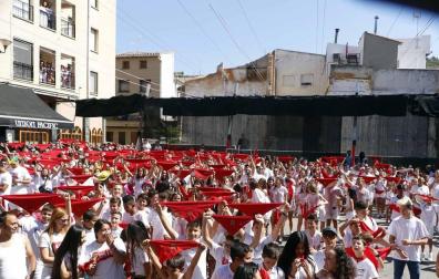 Todas las fotos del cohete de fiestas Valtierra 2019