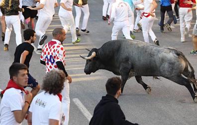 Un herido grave por asta en el tercer encierro de las fiestas de Tafalla