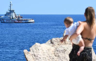 Francia acogerá a 40 inmigrantes del "Open Arms" cuando desembarquen
