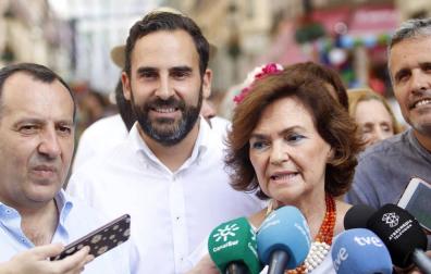 Carmen Calvo declara ante los medios.