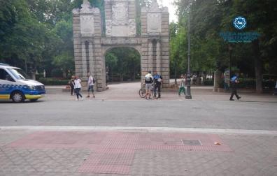 Un ciclista de 18 años atropella a un peatón de 88 en Pamplona
