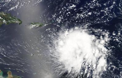 Imagen de la NASA en la que se ve el avance de la tormenta Dorian