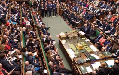 Debate en la Cámara de los Comunes sobre la ley que obliga al Gobierno de Boris Johnson a evitar una salida sin acuerdo de la UE