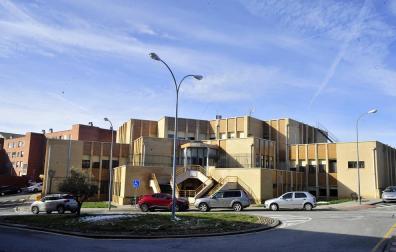 Vista del centro de salud de Tafalla donde se quiere implantar el servicio de urgencias comarcal.