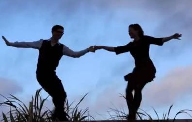Atardecer Pamplona organiza este viernes un encuentro de baile social 'Swing Lindy Hop'