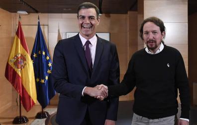 Pedro Sánchez y Pablo Iglesias, en su encuentro en las Cortes.