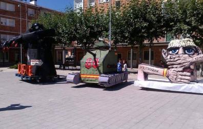 La Guardia Civil retira unas figuras ofensivas en un acto en Alsasua