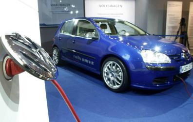 Nueva generación de coches de motor eléctrico de Volkswagen Golf "Twin Drive".