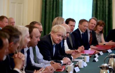 Johnson dice a sus ministros que habrá 'brexit' el 31 de octubre "sin peros"