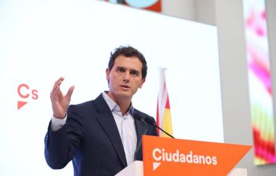 Rivera plantea al PP una abstención con 3 requisitos, que incluyen romper "el pacto con Bildu en Navarra"
