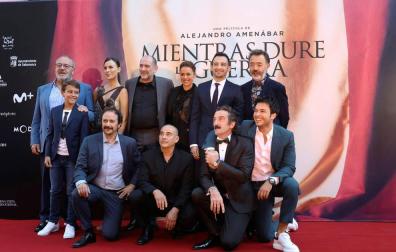 'Mientras dure la guerra', de Amenábar, y 'Rambo V', estrenos de este viernes