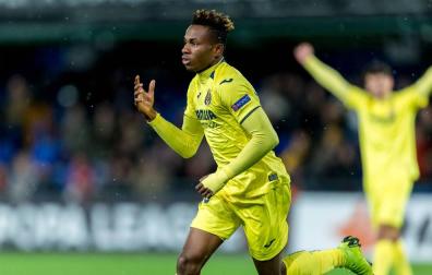 Samuel Chukwueze celebra un gol con el Villarreal.