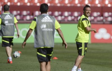 Cazorla: "España es tan favorita que nos tiene ganas todo el mundo"