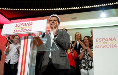 Ciudadanos levanta el veto a Sánchez en el estreno de la precampaña
