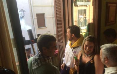 La asociación Karrikaluze prende la mecha de las fiestas de Villava