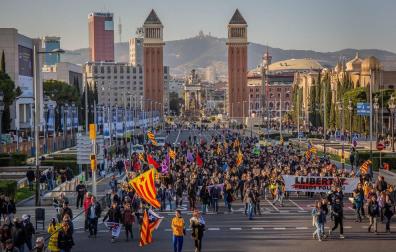 Los CDR cortan el tráfico en protesta por la presencia del Rey en Barcelona