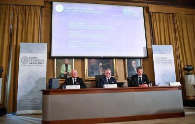 James Peebles, Michel Mayor y Didier Queloz reciben el Nobel de Física 2019