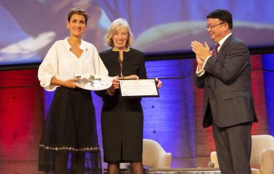 Chivite recoge en París el premio de la Unesco al programa Skolae