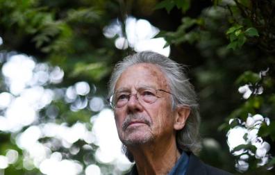 Peter Handke, un Nobel de Literatura ferviente seguidor del CD Numancia