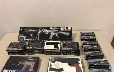 Policía Municipal se incauta de armas de juguete prohibidas y punteros láser en Lezkairu