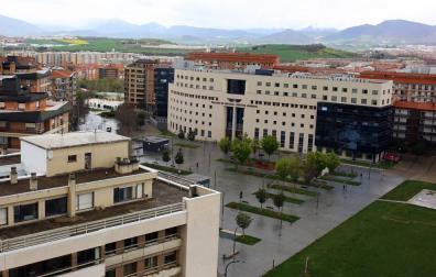 Piden 17 años a una mujer por intentar quemar viva a su exnovia en Pamplona