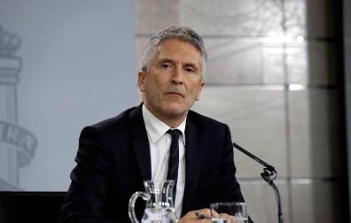 Marlaska dice que aplicarán el Código Penal con contundencia en Barcelona