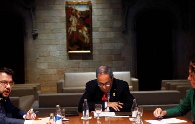 El presidente de la Generalitat, Quim Torra, durante la reunión que ha mantenido con alcaldes catalanes.