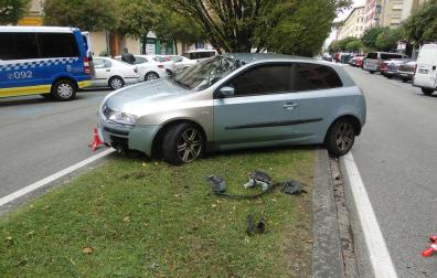 Da positivo en drogas tras acabar sobre la mediana de una calle de Pamplona
