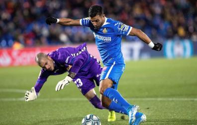 Rubén Martínez, sustituido en el minuto 19 por una lesión en la rodilla derecha