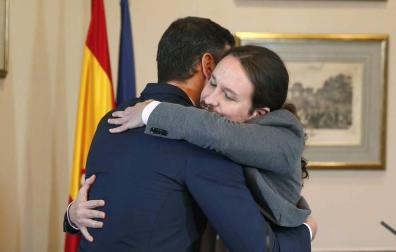 Sánchez e Iglesias firman un preacuerdo para un Gobierno de coalición