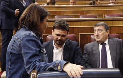 PSOE y ERC ya están reunidos en el Congreso para abordar la investidura