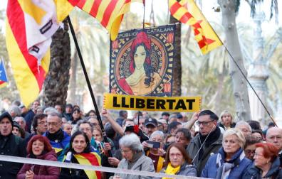 El TSJC juzga a Quim Torra por desobedecer la orden de retirar los lazos