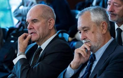 Seis años de cárcel a Griñán y nueve años de inhabilitación a Chaves por el caso de los ERE