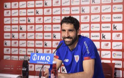 Raúl García: "Las alegrías de Osasuna son mis alegrías"
