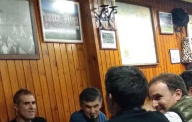 La cena de Arrasate, Gaizka Garitano, Asier Garitano y Mendilibar que se hace viral